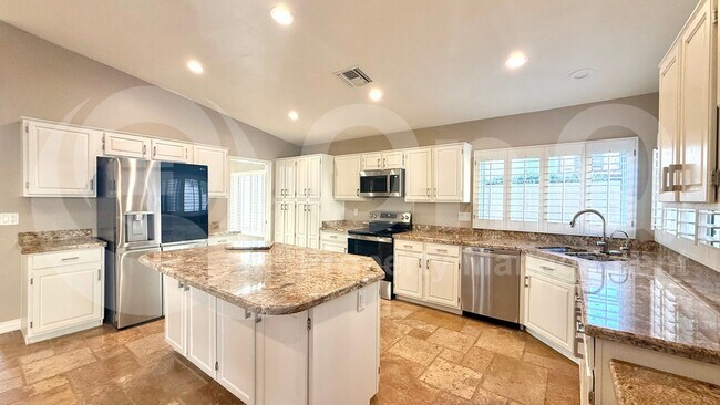 Foto del edificio - 2744 E Bighorn Ave