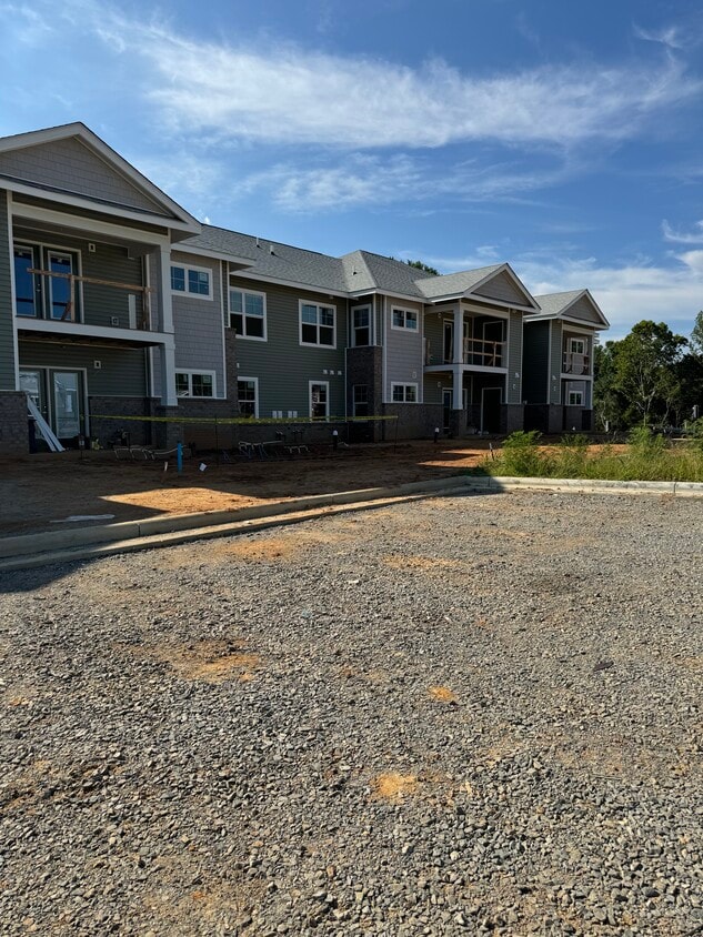 Building Photo - STATESIDE LANDING AT ROANOKE