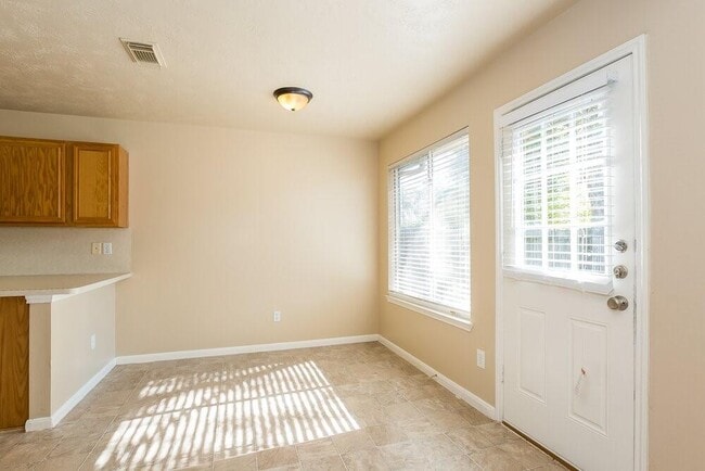 Foto del edificio - 12315 Claresholm Dr