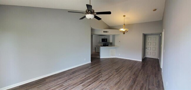Building Photo - 9033 Wiles Rd