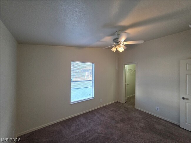 Foto del edificio - 3560 Estes Park Dr
