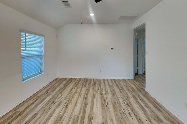 Building Photo - 22412 Sonora River Trce