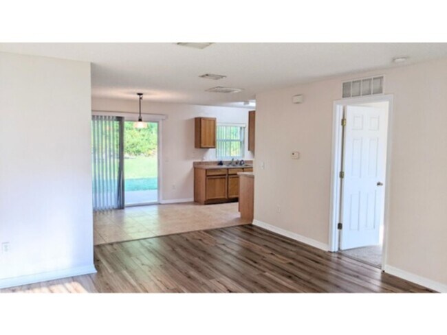 Foto del edificio - House in North Palm Coast, FL avalable now.