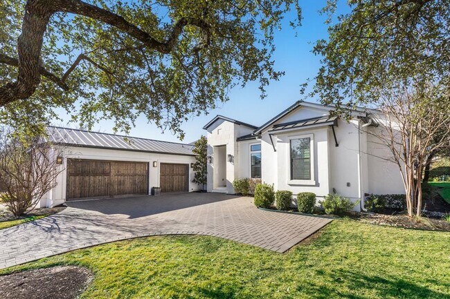 Building Photo - 613 Golden Bear Dr