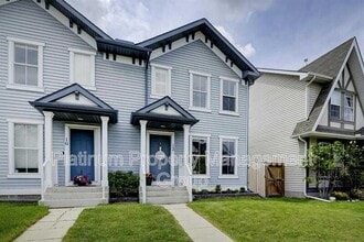 Building Photo - 12 Elgin Meadows View SE