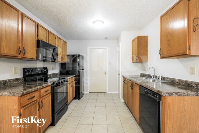 Foto del edificio - 6549 Black Antler Dr