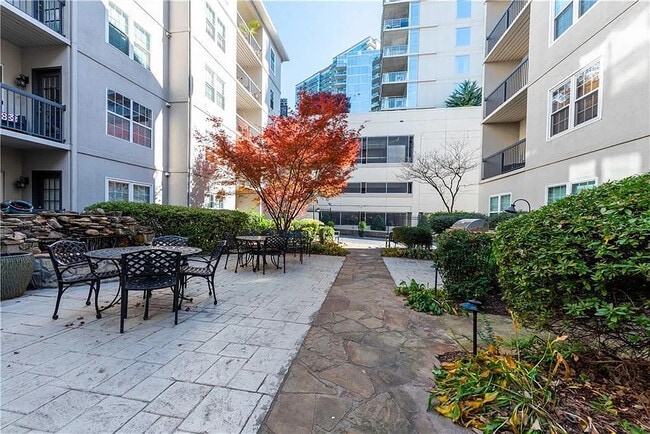 Photo - Room in Condo on Peachtree Walk NE