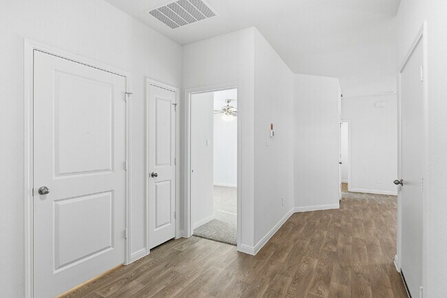 Foto del edificio - New Home Ready for September Move-In!