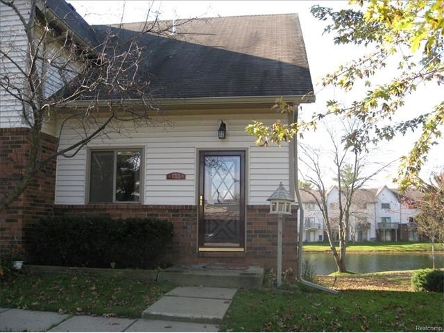 Primary Photo - 7300 Bluewater Dr