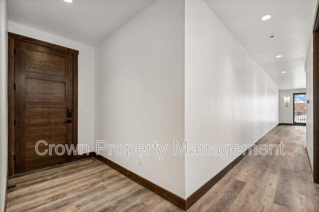 Foto del edificio - 317 Akers Ln