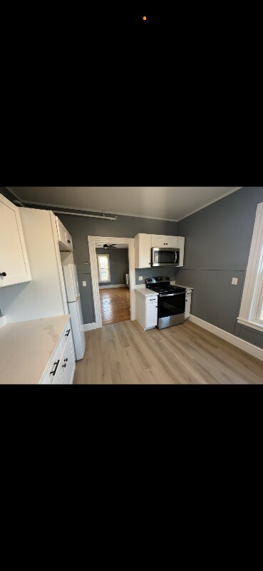 Foto del edificio - 145 Pleasant St