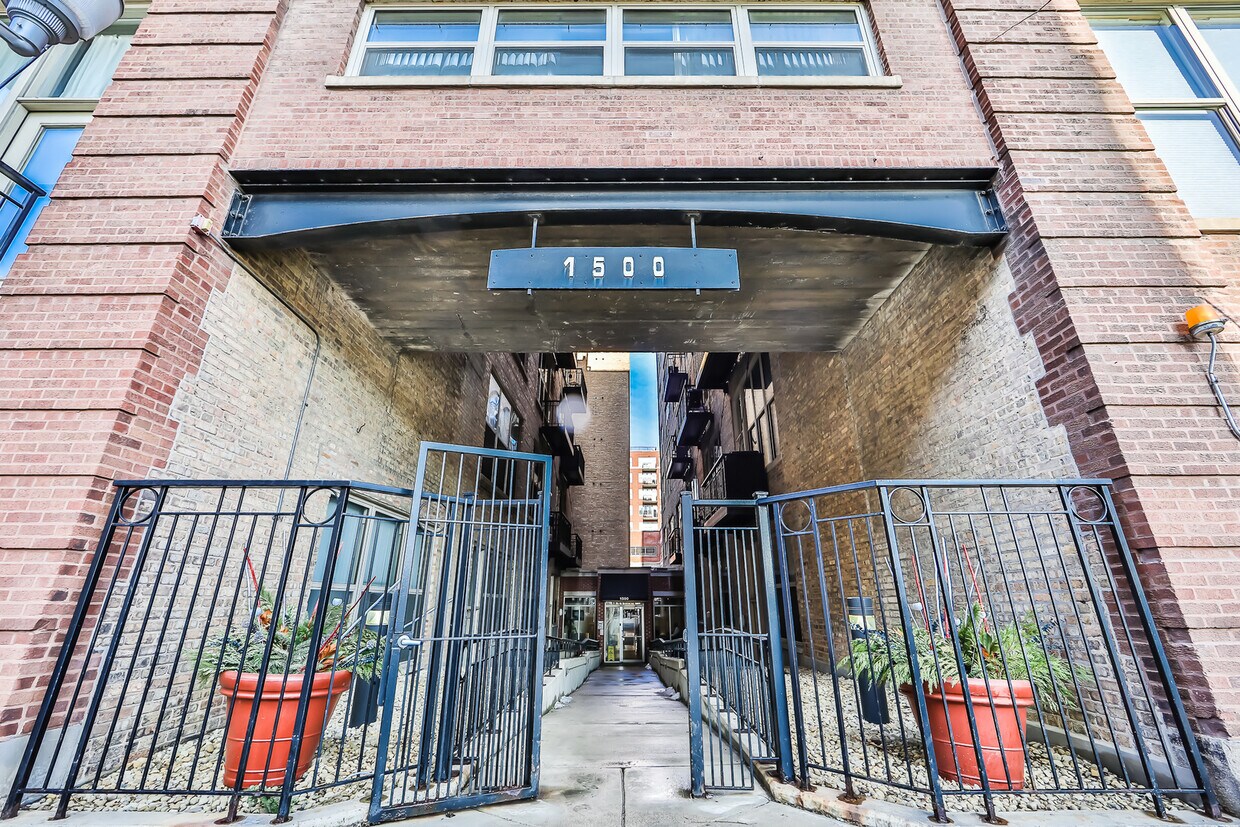 Foto principal - 1500 W Monroe St