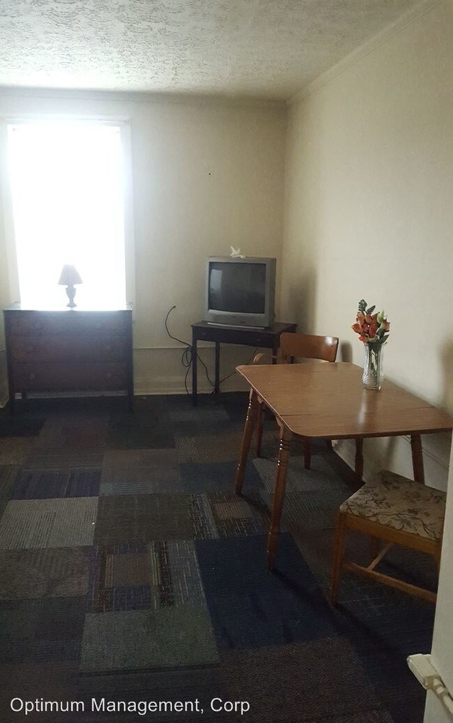 Foto del edificio - 114 W Dixie Ave