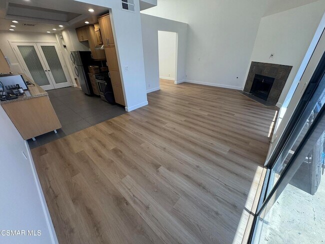 Foto del edificio - 13331 Moorpark St
