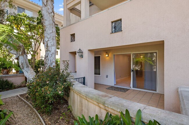 Building Photo - AMAZING ground floor unit in El Escorial.....