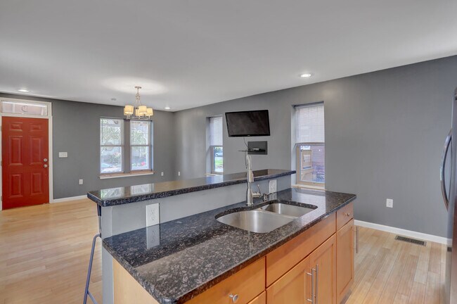 Foto del edificio - 605 Grace St