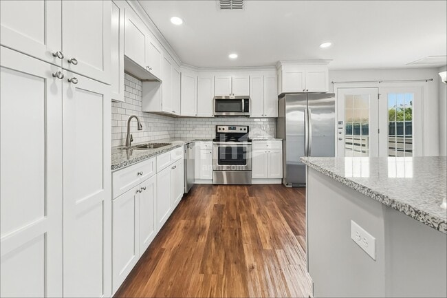 Building Photo - 4850 Beryl Dr