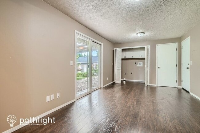 Building Photo - 11614 NE 56th Ave, Vancouver, WA, 98686
