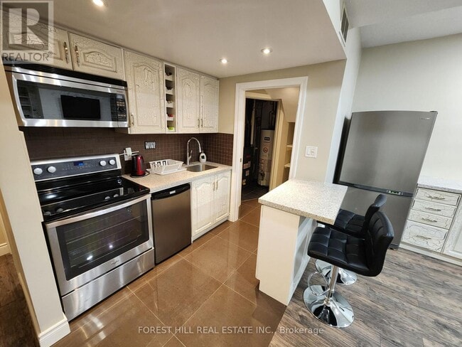 Building Photo - 1214 Kos Blvd