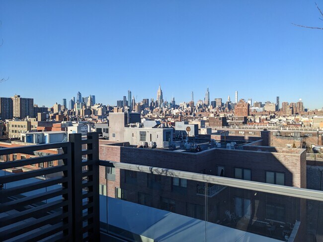 Foto del edificio - 245 W 71st St