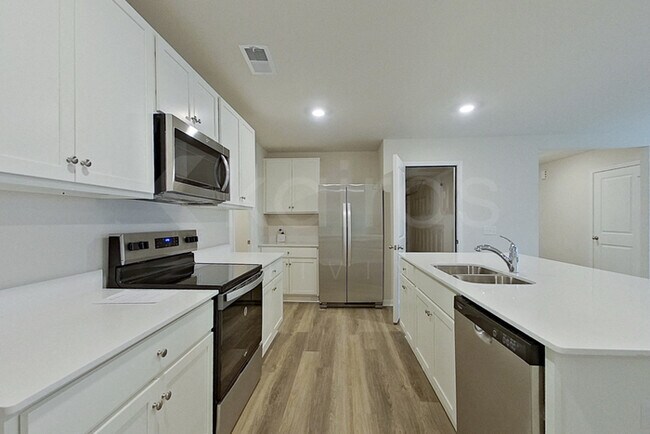 Foto del edificio - 123 Overstreet Way