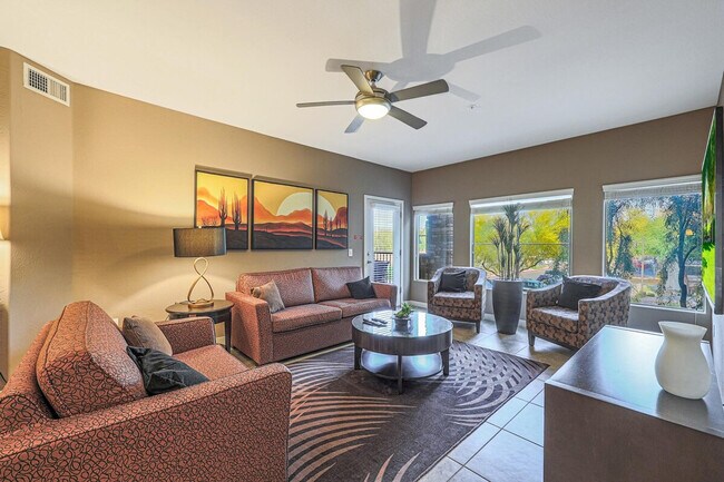 Foto del edificio - 5450 E Deer Valley Dr