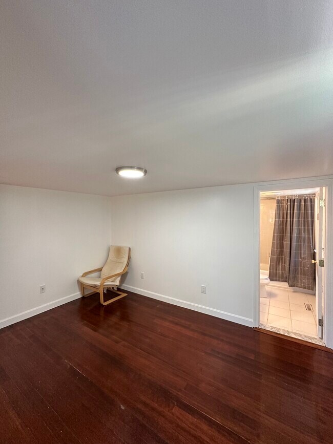 Foto del edificio - 80 Parker Hill Ave