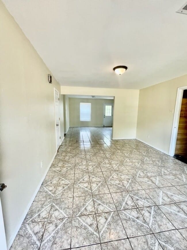 Foto del edificio - 1342 N 64th St