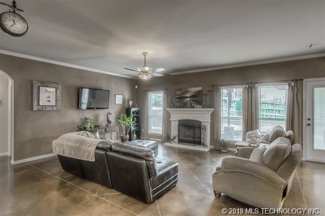 Building Photo - 3 bedroom in Tulsa OK 74107