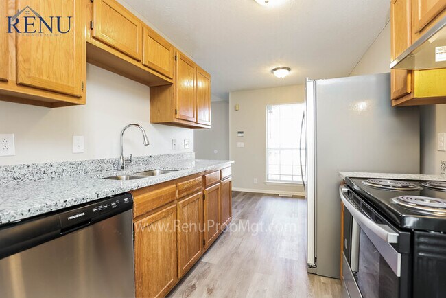 Foto del edificio - 3BR/2BA Home w/attached single garage!
