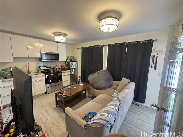 Building Photo - 1206 Laukahi St