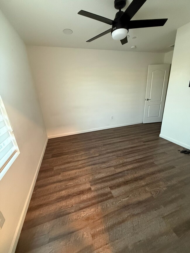 Foto del edificio - 6954 E Braly Ave