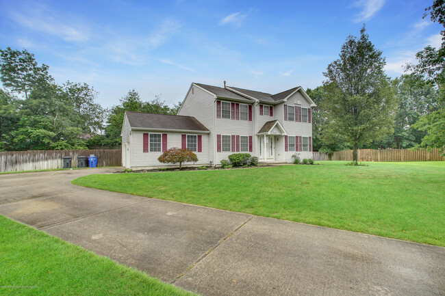 Building Photo - 1243 Eagle Ct
