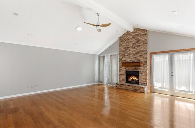 Foto del edificio - 99 N Deerfoot Cir