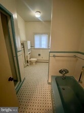 Building Photo - 1127 Hanover St