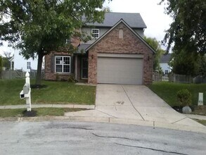 Building Photo - 10160 Youngwood Ln