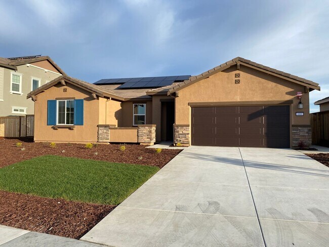 Foto del edificio - Available NOW - Beautiful and NEW 4 bed / 2 Bath