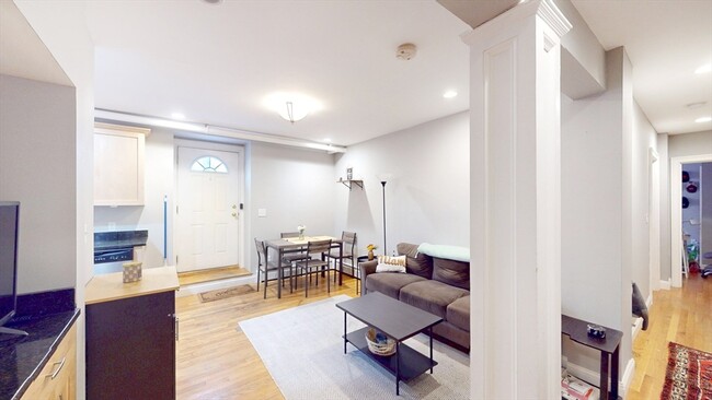 Foto del edificio - 55 Magazine St
