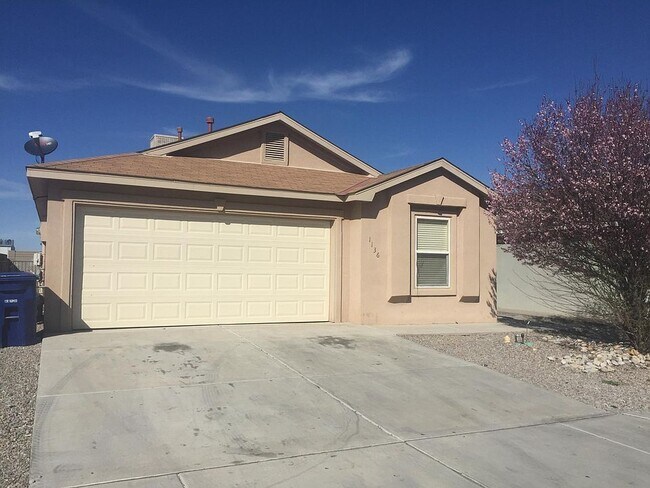 Building Photo - 136 Telstar Loop NW