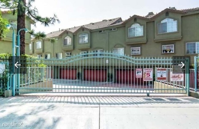 Building Photo - 8302 S Somerset Ranch Rd