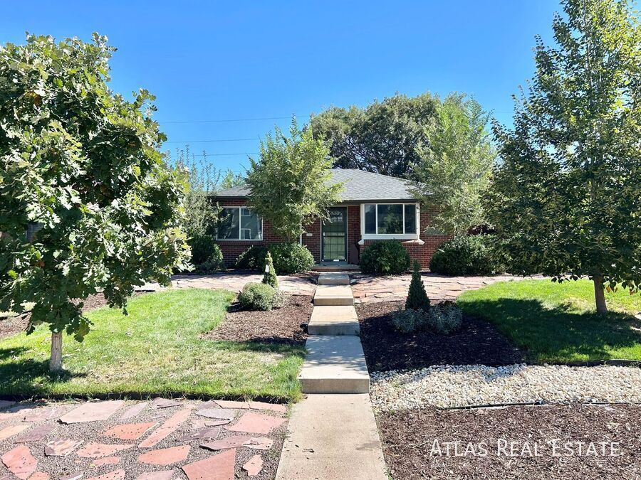 Foto principal - 3236 Olive St