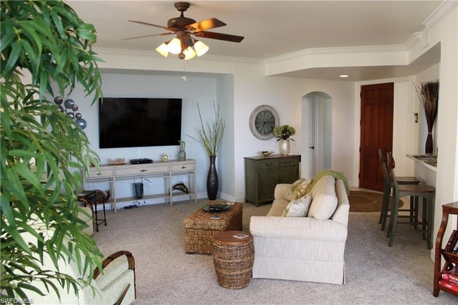 Building Photo - 11640 Court of Palms
