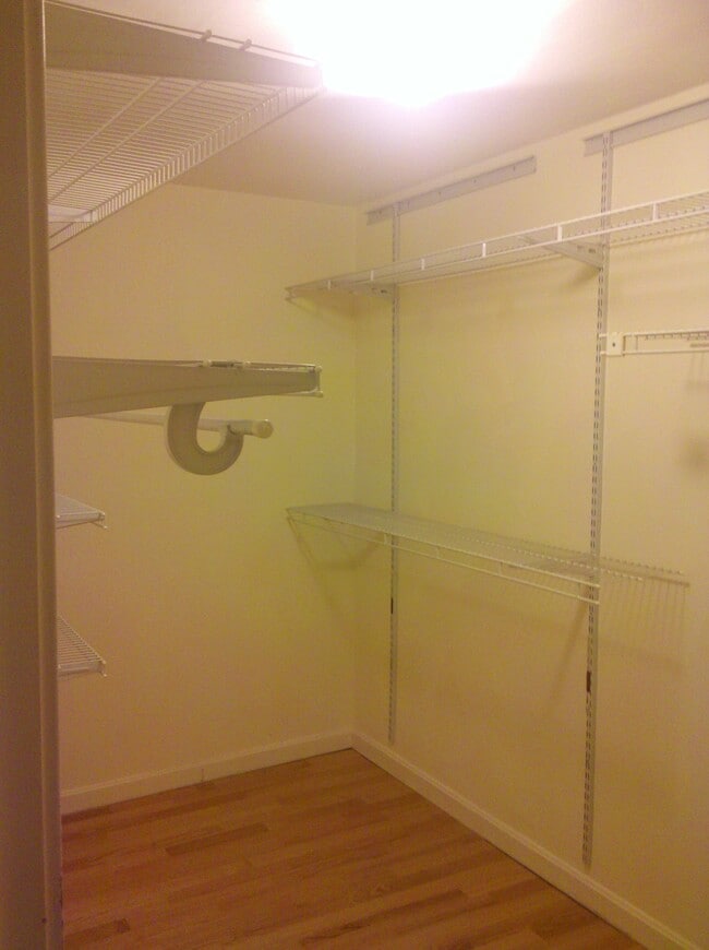 closet 1 - 50 Watertown St