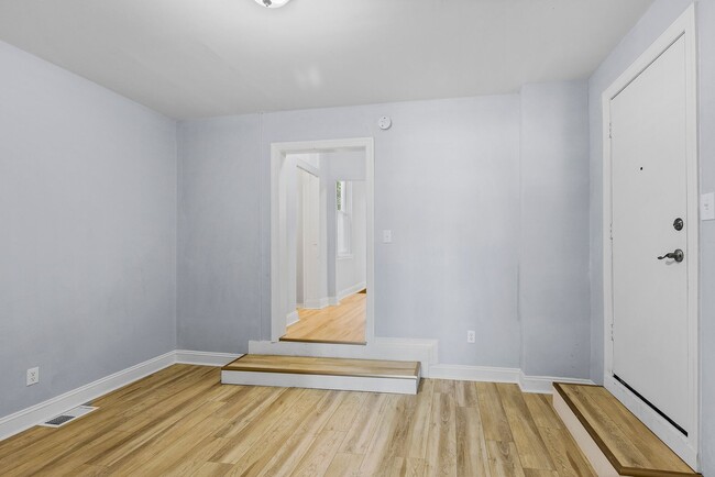 Interior Photo - Lancaster_3950