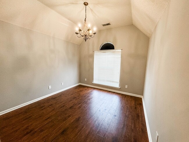 Building Photo - 4623 E Ashglen Cir