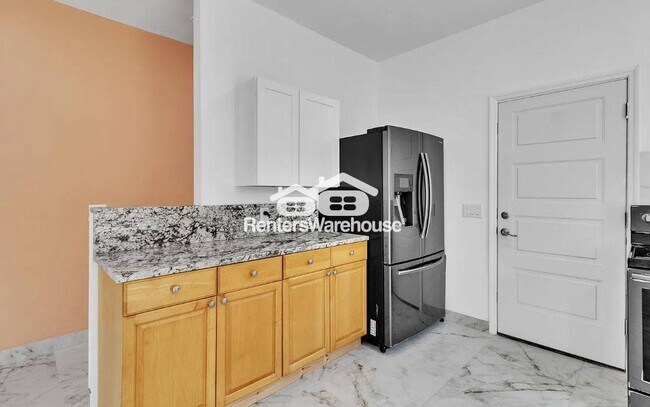 Foto del edificio - 528 Wideview Ave