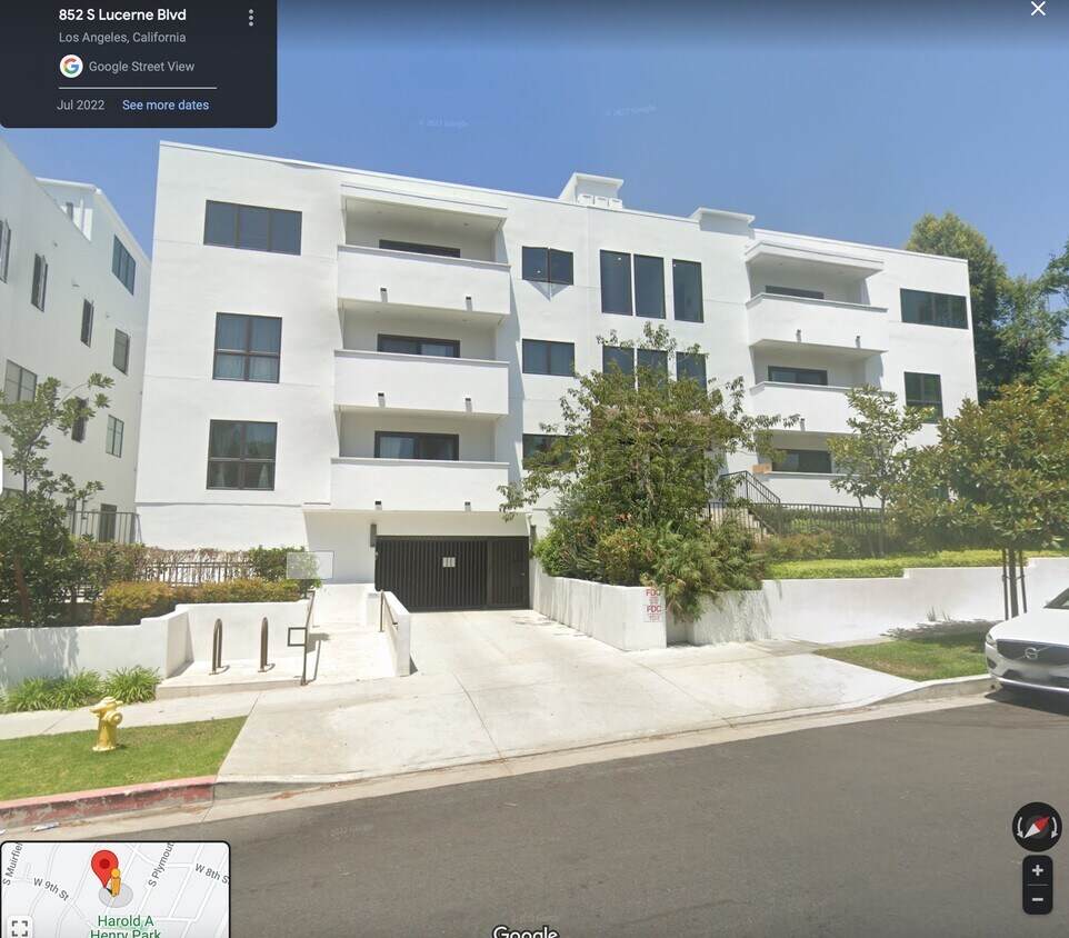 Exterior Building - 853 S Lucerne Blvd