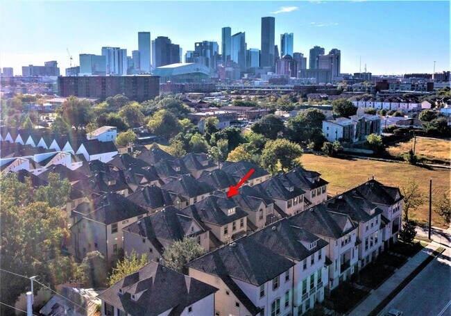 Foto del edificio - 454 N Live Oak St