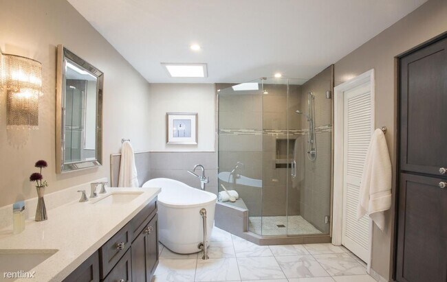 Foto del edificio - 2 br, 2 bath House - 8763 East San Rafael ...
