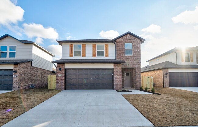 Building Photo - 139 S Maroon Ave